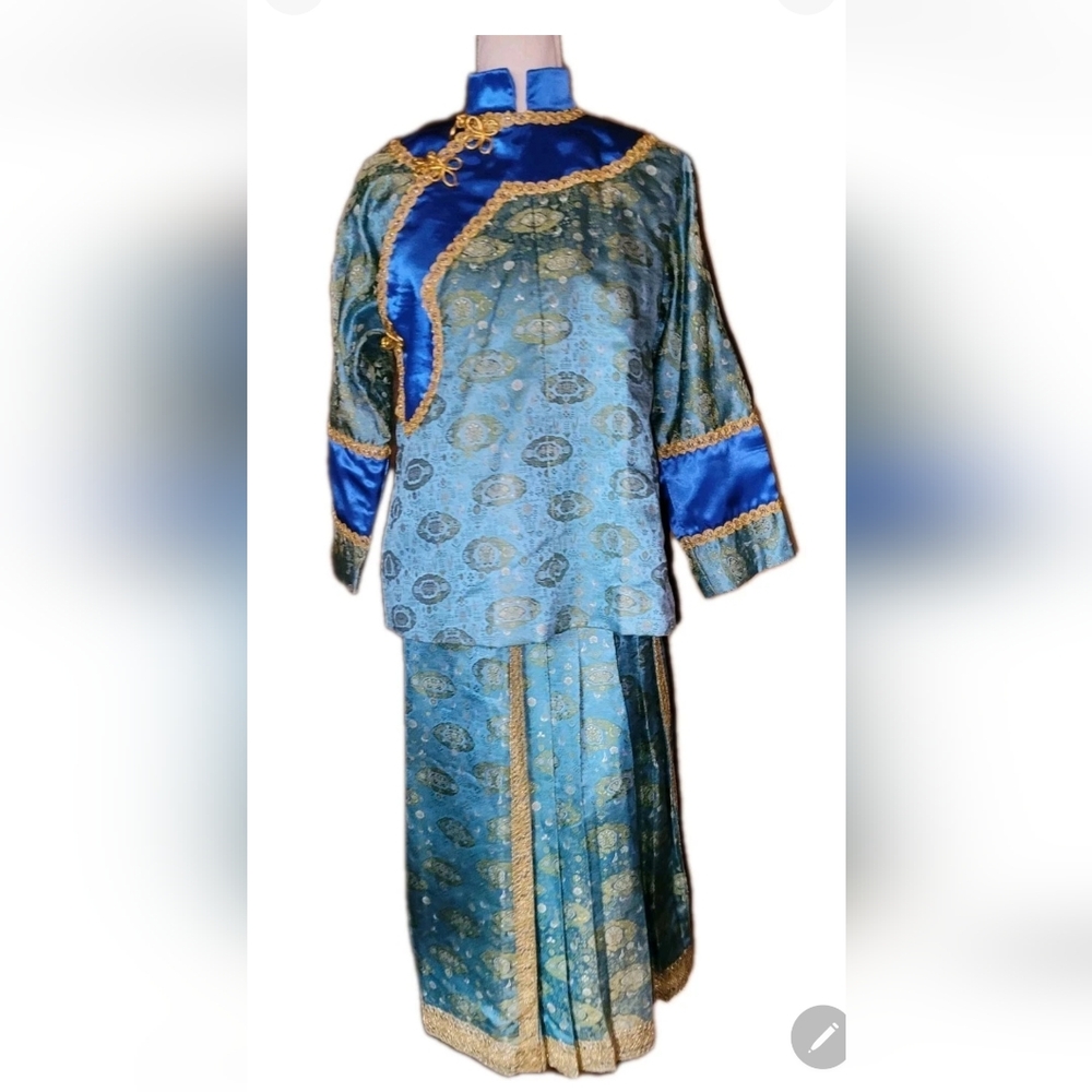 SOLD Vintage Marc Happel Ltd NY Asian-Inspired 2-Piece Silk Set – Embroidere